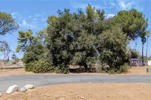 61 Redwood, Calimesa, CA 92320 - Photo 1