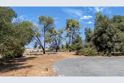 60 Redwood, Calimesa, CA 92399 - Photo 1