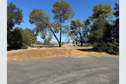 60 Redwood, Calimesa, CA 92399 - Photo 1