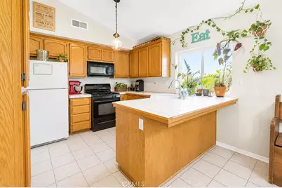 24285 Robie Court, Moreno Valley, CA 92551 - Photo 13