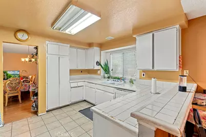 16270 Skywood Court, Moreno Valley, CA 92551 - Photo 5