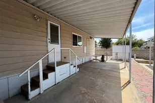 626 N Dearborn Street, Redlands, CA 92374 - Photo 5