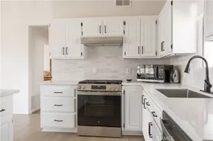 1068 Lookout Mountain Rd, Big Bear City, CA 92314 - Photo 23