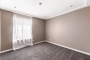254 Hawthorne St, Rialto, CA 92376 - Photo 9