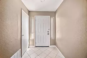 254 Hawthorne St, Rialto, CA 92376 - Photo 7
