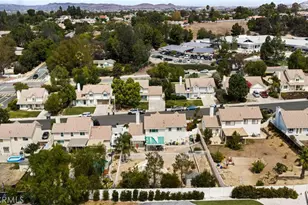 41875 Humber Dr, Temecula, CA 92591 - Photo 21