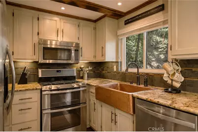 493 Pioneer, Lake Arrowhead, CA 92352 - Photo 7