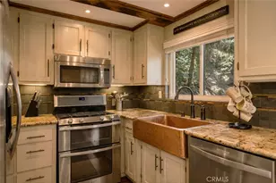 493 Pioneer, Lake Arrowhead, CA 92352 - Photo 7