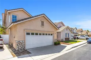 921 Blossomcreek Ln, Corona, CA 92878 - Photo 3