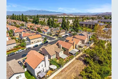 921 Blossomcreek Ln, Corona, CA 92878 - Photo 55