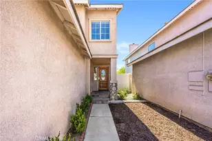 921 Blossomcreek Ln, Corona, CA 92878 - Photo 5