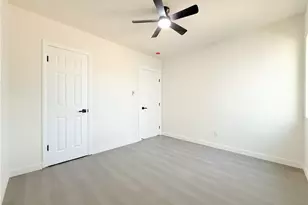 213 N Broadacres Ave, Compton, CA 90220 - Photo 13