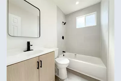 213 N Broadacres Avenue, Compton, CA 90220 - Photo 9