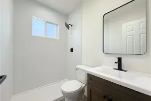 213 N Broadacres Ave, Compton, CA 90220 - Photo 15