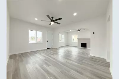 445 E 119th Street, Los Angeles, CA 90061 - Photo 5