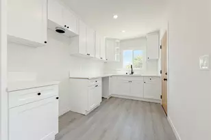 336 W Caldwell St, Compton, CA 90220 - Photo 9