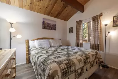 926 Robinhood, Big Bear City, CA 92314 - Photo 7