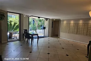 11645 Montana Ave, Los Angeles, CA 90049 - Photo 13