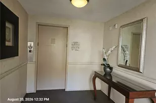 11645 Montana Ave, Los Angeles, CA 90049 - Photo 15