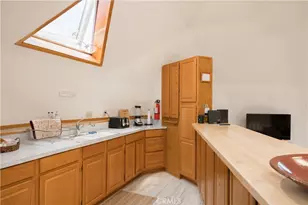 41753 Tanager Dr, Big Bear Lake, CA 92315 - Photo 11