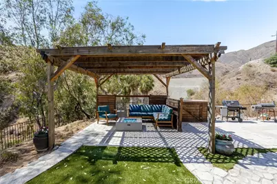 3094 Small Canyon, Highland, CA 92346 - Photo 29