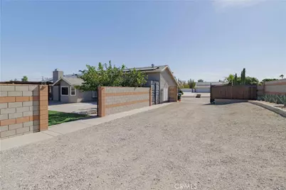 12040 Jade, Victorville, CA 92392 - Photo 45