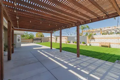 12040 Jade, Victorville, CA 92392 - Photo 9