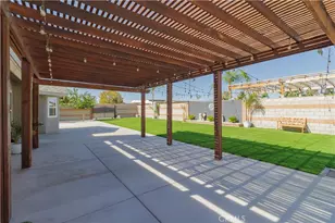 12040 Jade, Victorville, CA 92392 - Photo 9
