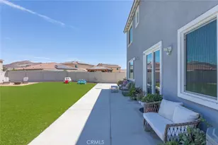 29517 Summerly Pl, Lake Elsinore, CA 92530 - Photo 33