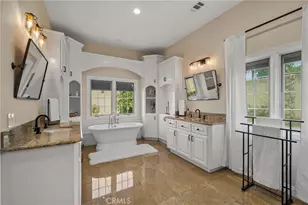 731 W Highland Ave, Redlands, CA 92373 - Photo 25
