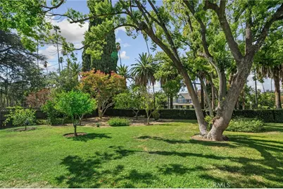 731 W Highland Avenue, Redlands, CA 92373 - Photo 59