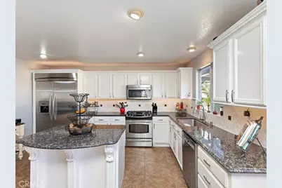 825 Derby, Corona, CA 92882 - Photo 15