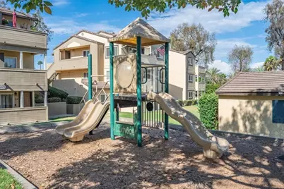 5037 Los Morros Way #70, Oceanside, CA 92057 - Photo 33