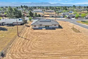 21960 Ramona, Apple Valley, CA 92307 - Photo 63