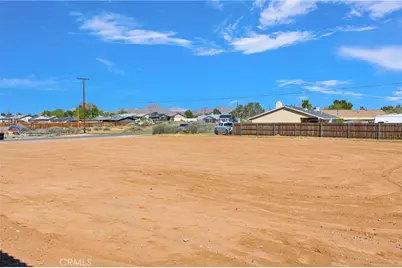21960 Ramona, Apple Valley, CA 92307 - Photo 49