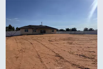 21960 Ramona, Apple Valley, CA 92307 - Photo 69