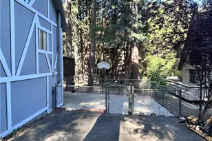 378 Grass Valley, Lake Arrowhead, CA 92352 - Photo 17