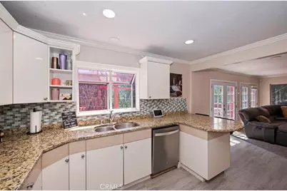 24288 Zurich Drive, Crestline, CA 92325 - Photo 11