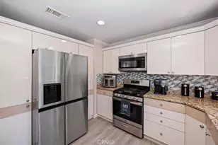 24288 Zurich Dr, Crestline, CA 92325 - Photo 9
