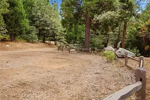 197 CA-173, Lake Arrowhead, CA 92352 - Photo 59