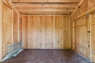 27260 Little Bear Rd, Blue Jay, CA 92317 - Photo 17