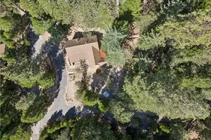 27260 Little Bear Rd, Blue Jay, CA 92317 - Photo 25