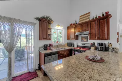 24896 Matterhorn Court, Crestline, CA 92325 - Photo 23