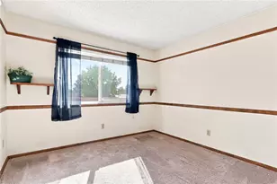 3246 Little Mountain Dr, San Bernardino, CA 92405 - Photo 17