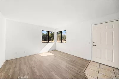 1327 Massachusetts #205, Riverside, CA 92507 - Photo 3