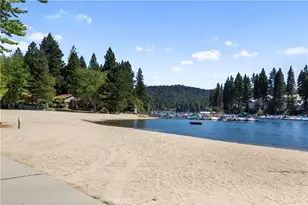 27721 Peninsula Dr, Lake Arrowhead, CA 92352 - Photo 3