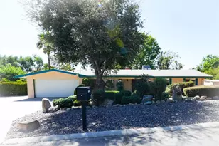 10222 Cherry Croft Dr, Yucaipa, CA 92399 - Photo 5