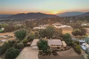 10222 Cherry Croft Dr, Yucaipa, CA 92399 - Photo 1