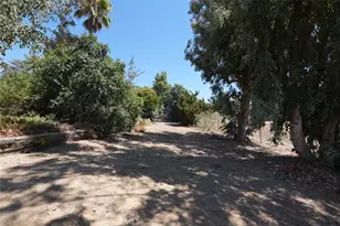 10222 Cherry Croft Dr, Yucaipa, CA 92399 - Photo 35