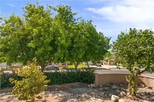 1412 Blossom Cir, Upland, CA 91786 - Photo 25